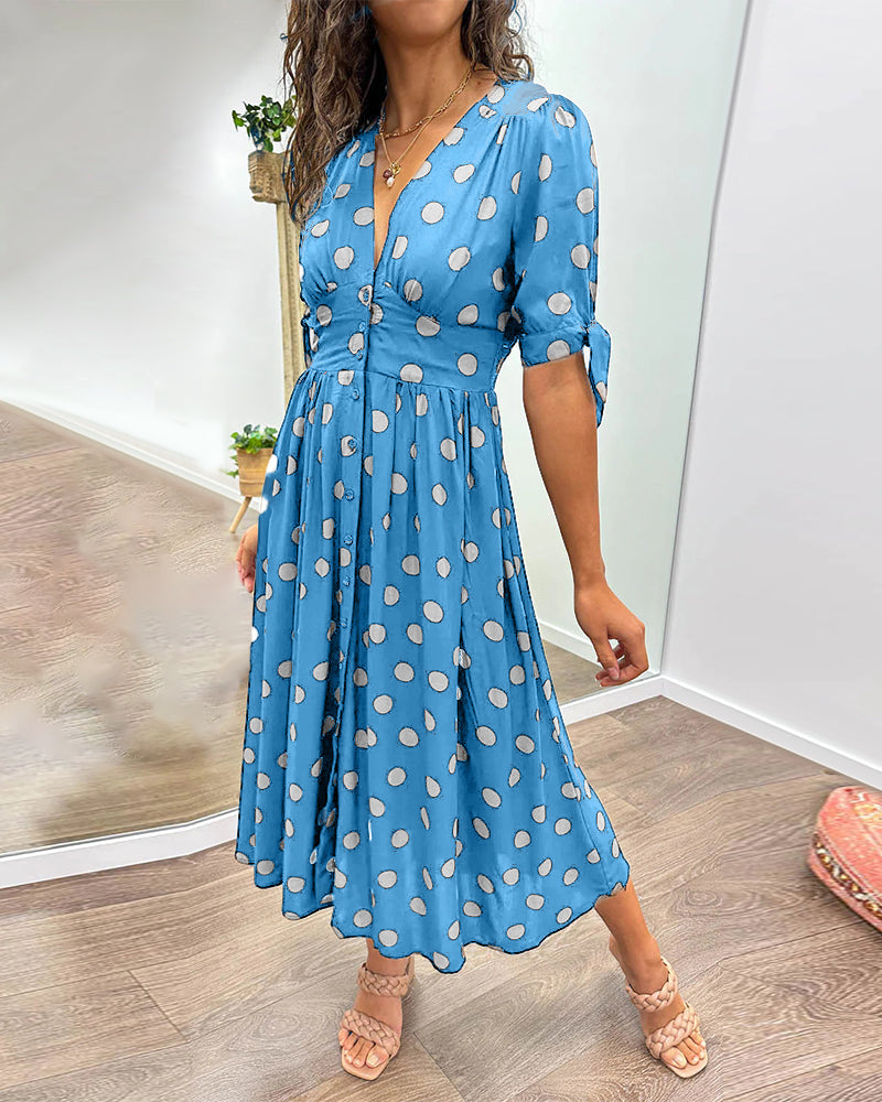 Classic Vintage Dress with a Flattering Fit