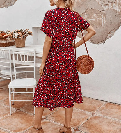 Effortlessly Elegant Garment with a Timeless Design