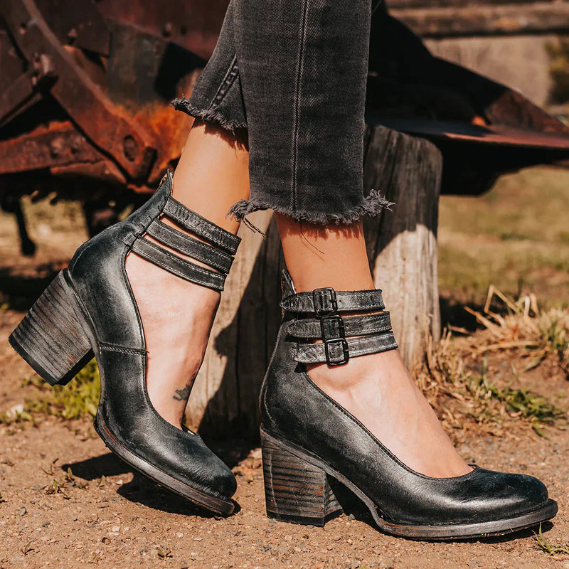 Graceful Orthopedic Shoes for Modern Look