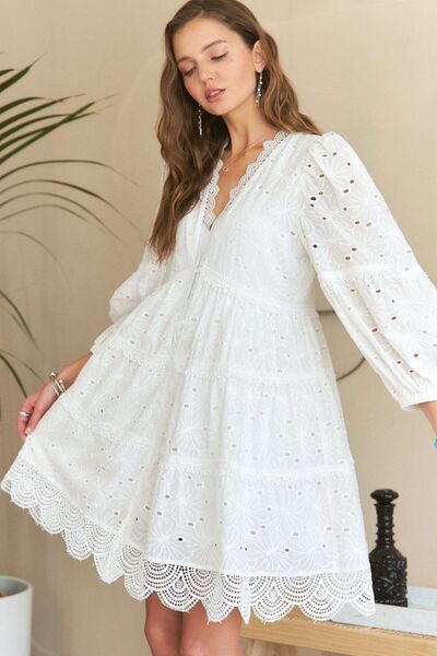 Beautifully Finished Dress in a Timeless Design