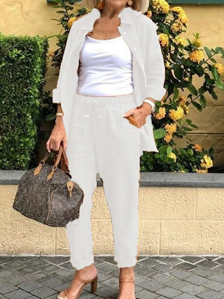 Well Tailored Trousers with a Graceful Silhouette