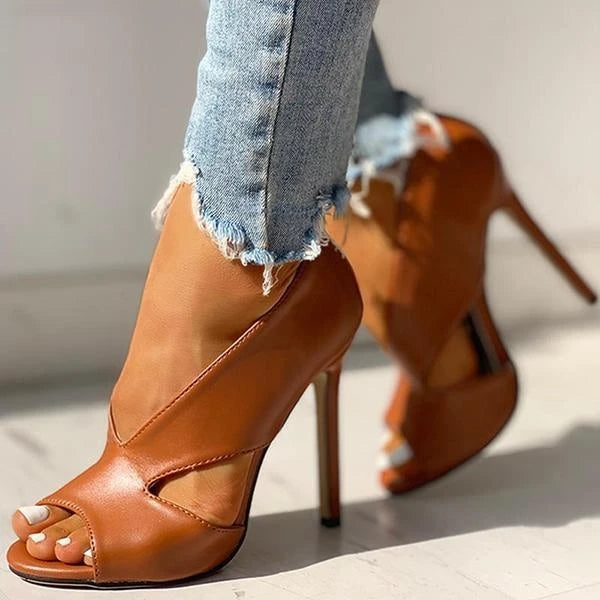 Chic Orthopedic Heels with Unique Design
