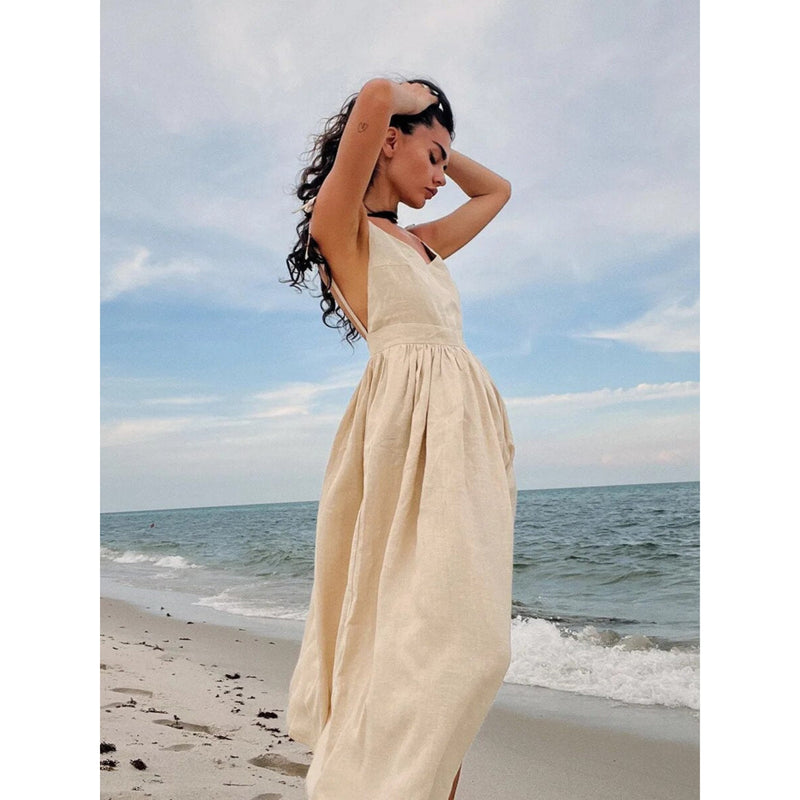 Effortlessly Elegant Dress with a Timeless Design