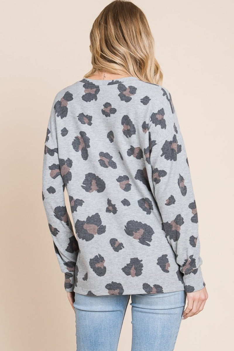 Gracefully Styled T-Shirt for Any Occasion