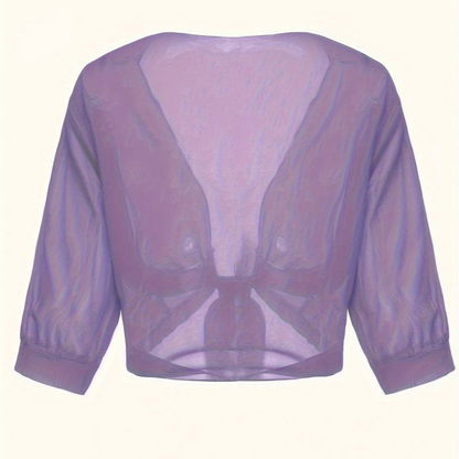 Effortlessly Elegant Blouse with a Timeless Design