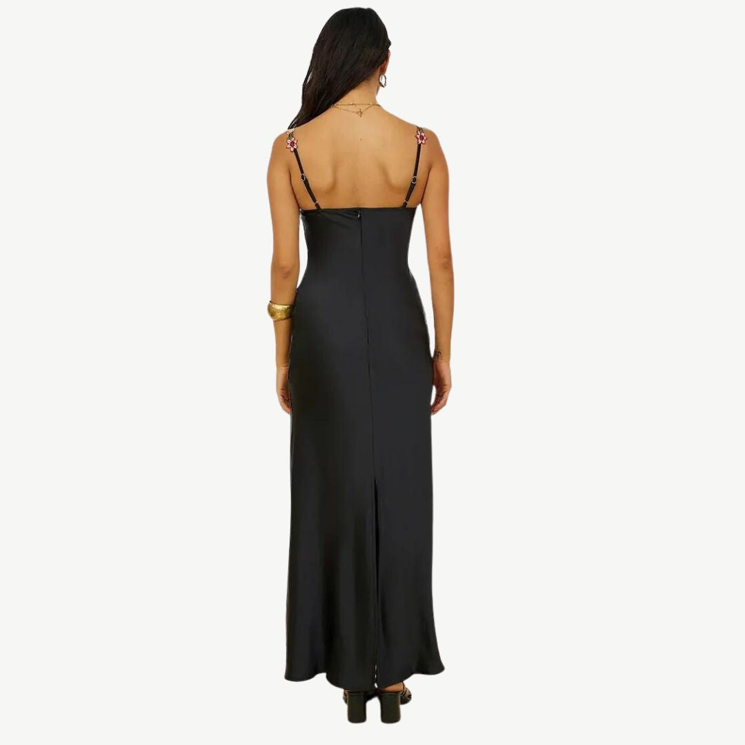 Polished Garment with an Effortless Classic Look