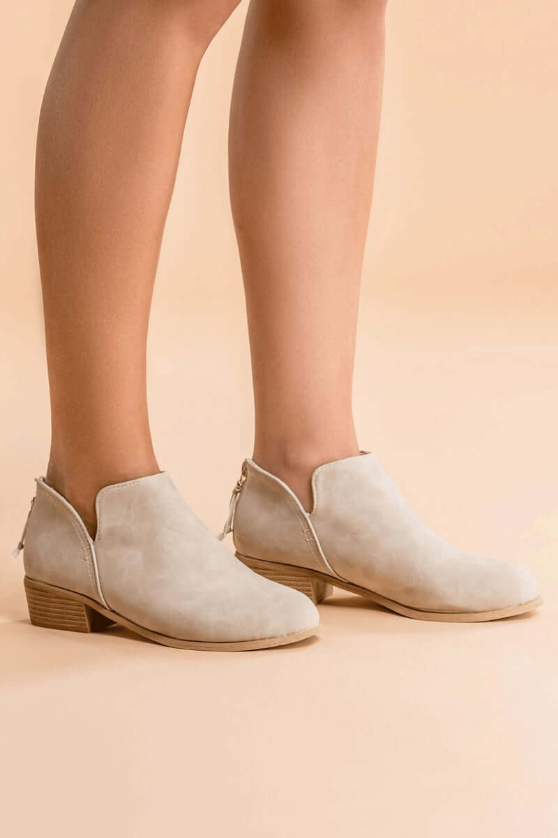 Classic Orthopedic Shoes with Timeless Style