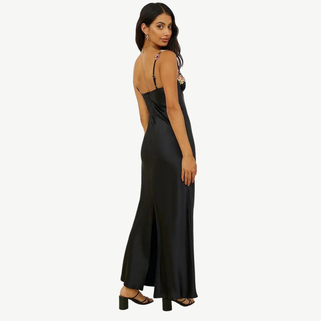 Polished Garment with an Effortless Classic Look