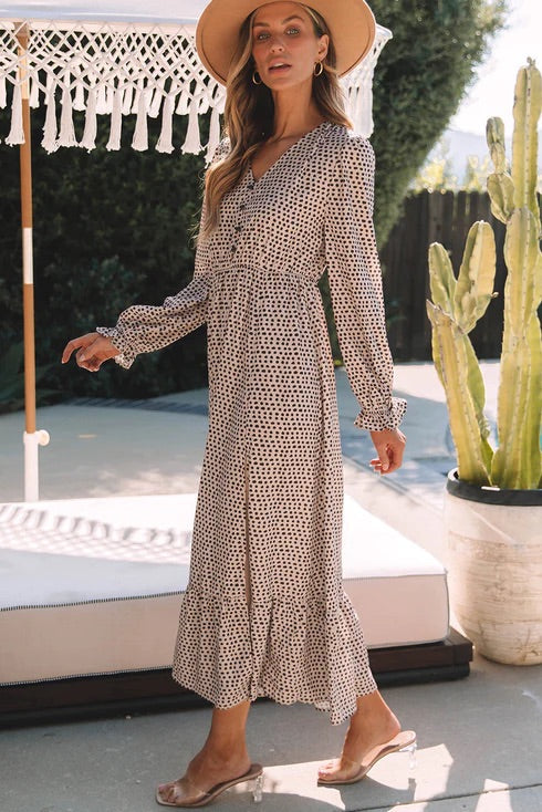 Well Tailored Dress with a Graceful Silhouette
