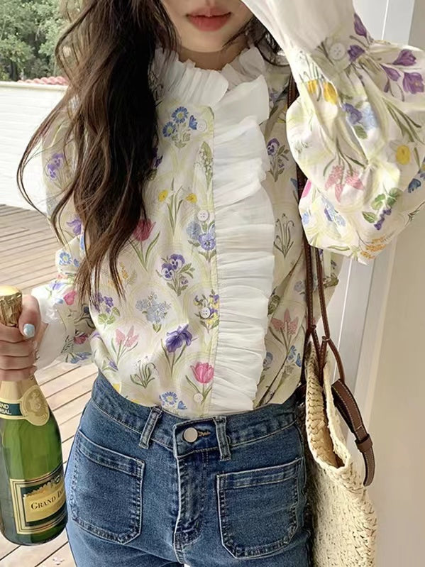 Gracefully Styled Blouse for Any Occasion