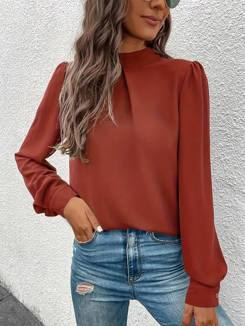 Sophisticated Blouse with a Clean Classic Look