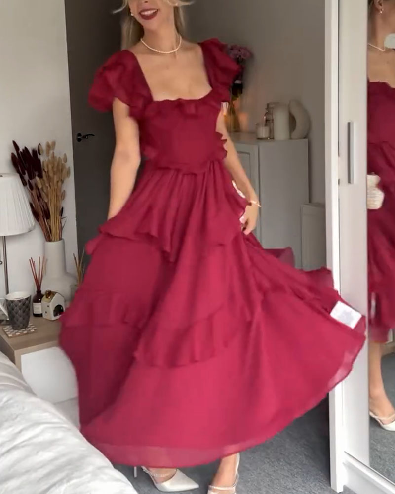 Beautifully Finished Dress in a Timeless Design