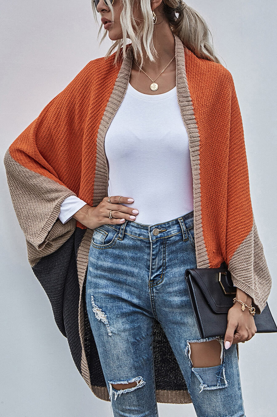 Elegantly Styled Cardigan for Everyday Wear