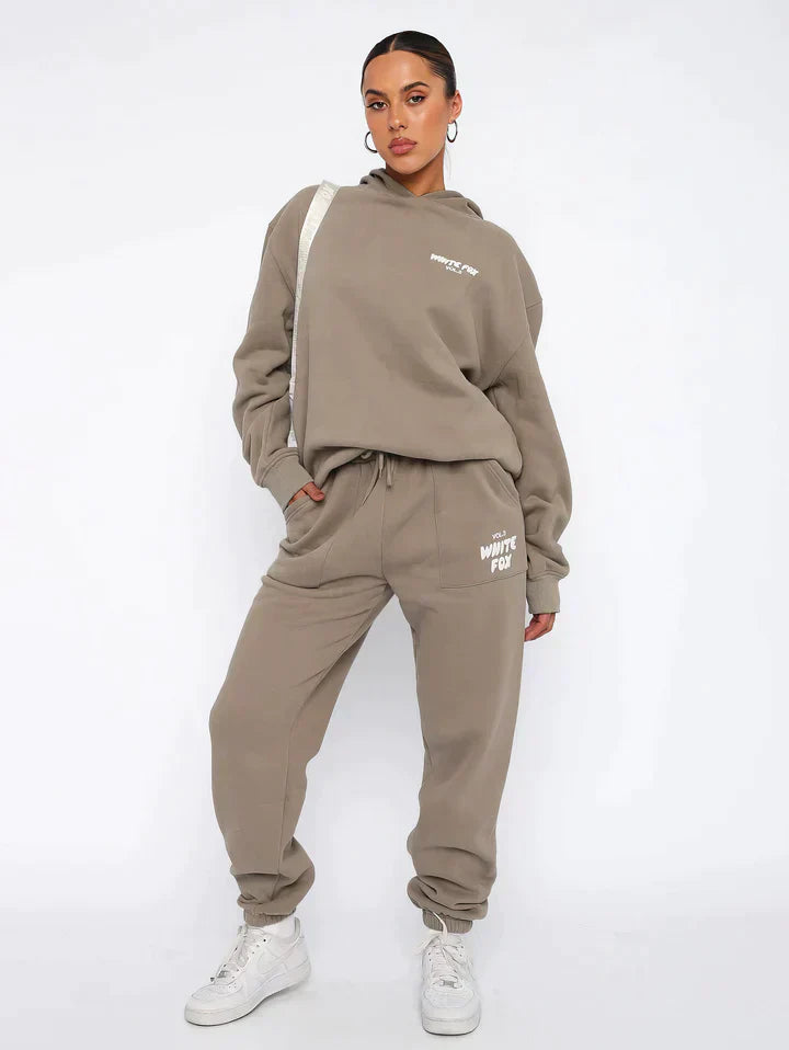 Effortlessly Elegant Garment with a Timeless Design
