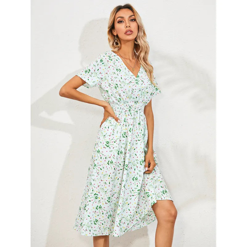 Well Tailored Dress with a Graceful Silhouette