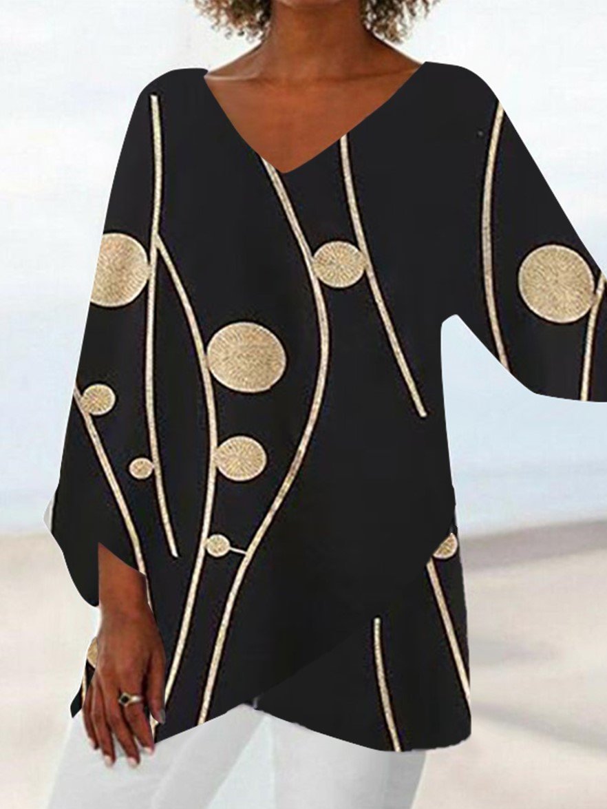 Beautifully Finished Blouse in a Timeless Design