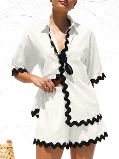 Well Tailored Top with a Graceful Silhouette