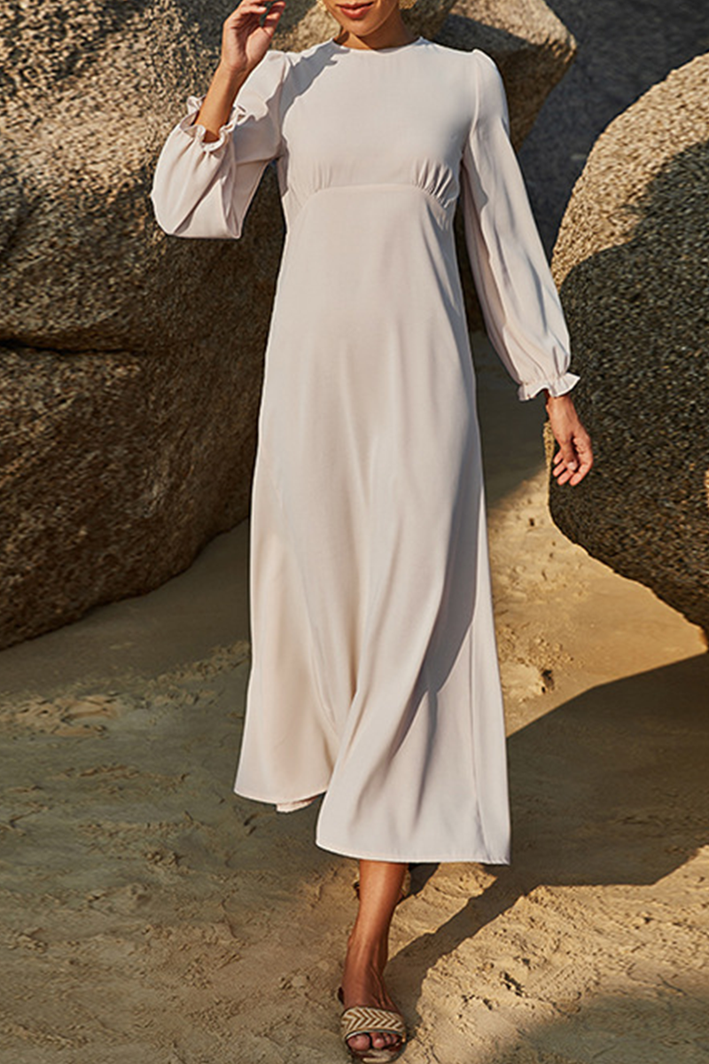 Effortlessly Elegant Dress with a Timeless Design