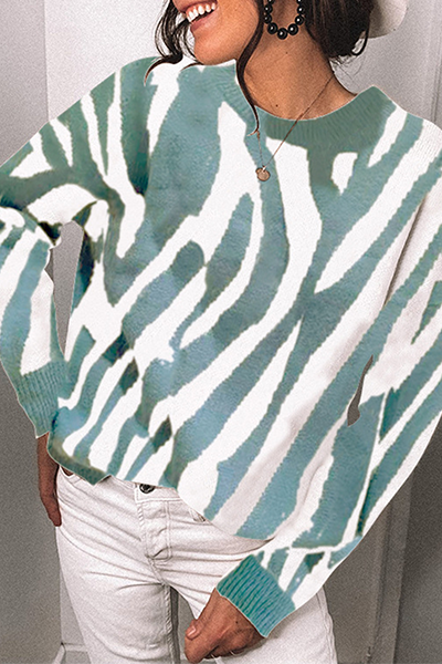 Beautifully Finished Top in a Timeless Design