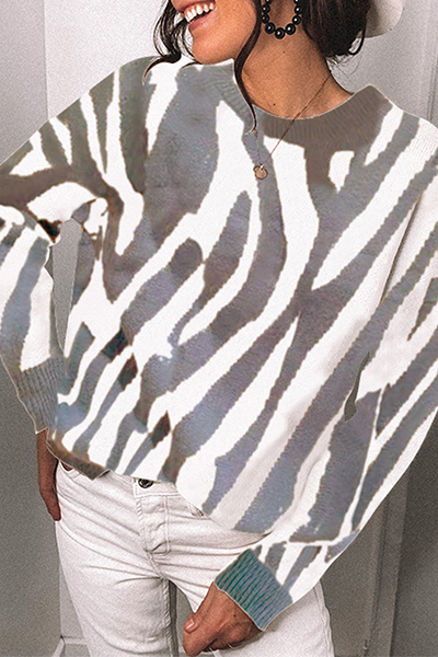 Beautifully Finished Top in a Timeless Design