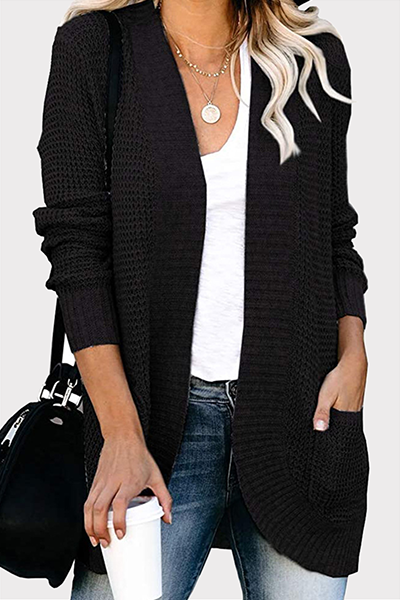 Effortlessly Elegant Sweater with a Timeless Design