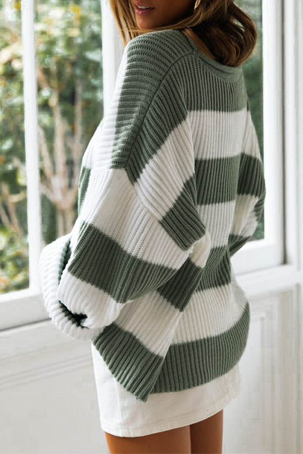 Elegantly Styled Sweater for Everyday Wear