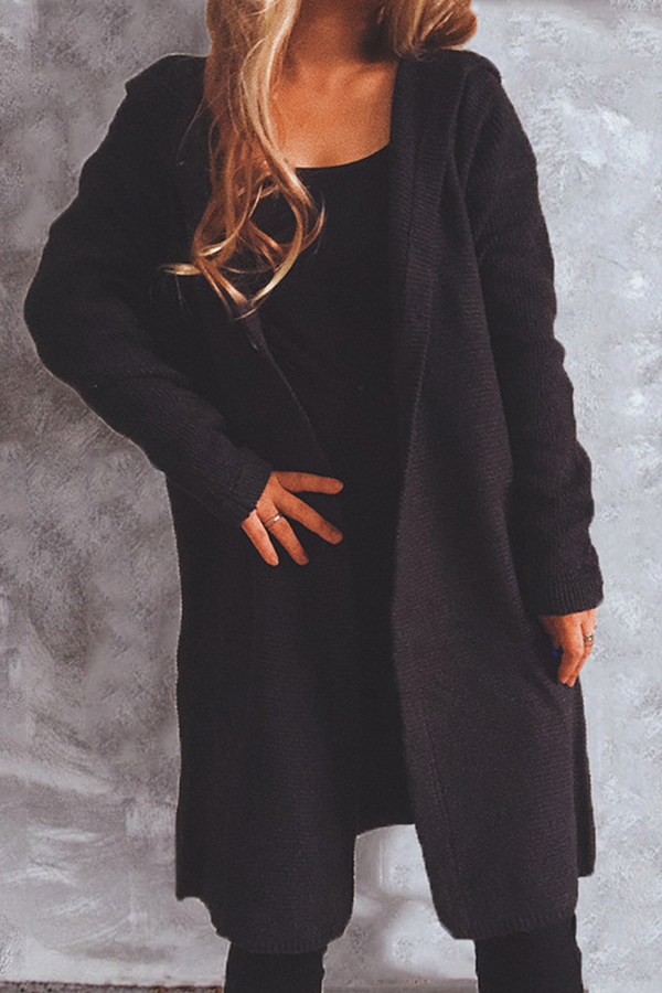 Effortlessly Elegant Sweater with a Timeless Design