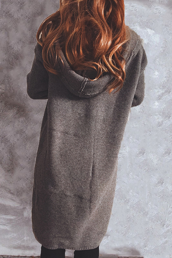 Effortlessly Elegant Sweater with a Timeless Design