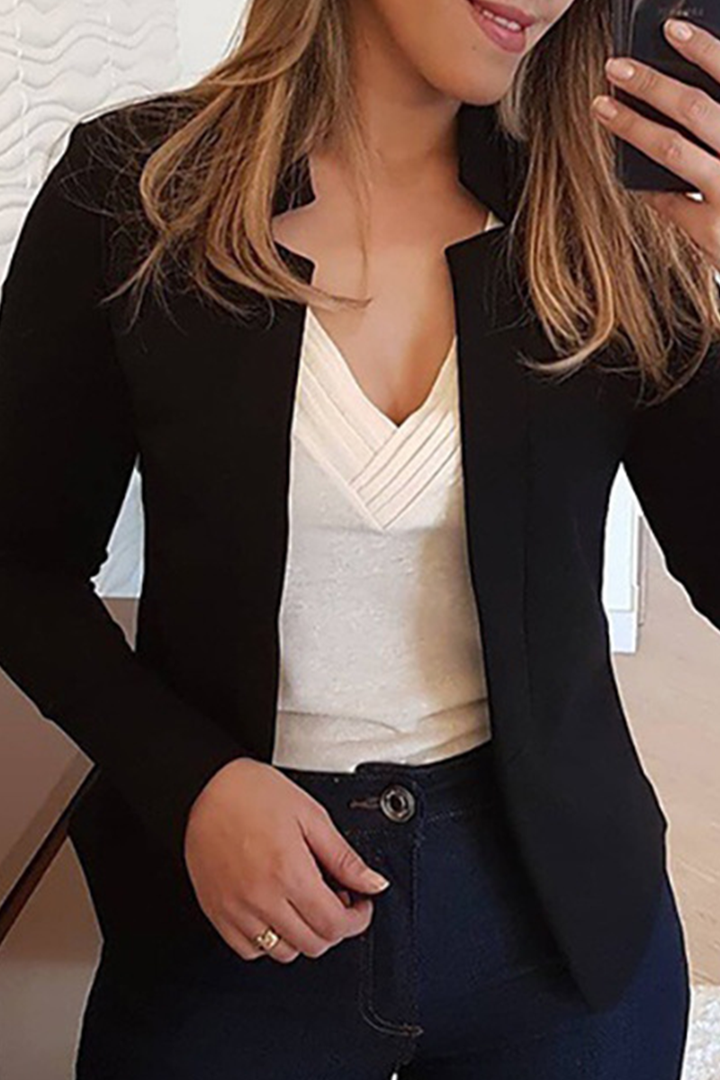 Gracefully Styled Cardigan for Any Occasion