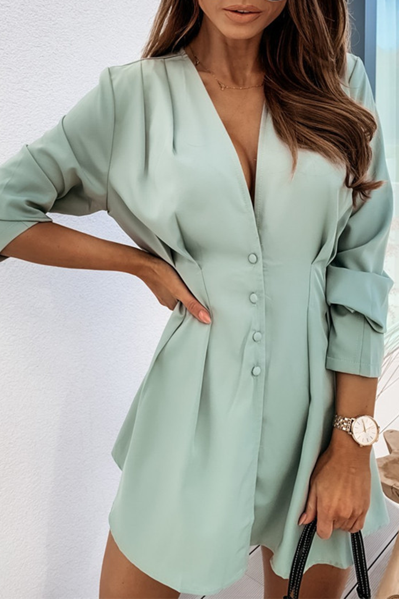 Beautifully Crafted Dress in a Classic Style