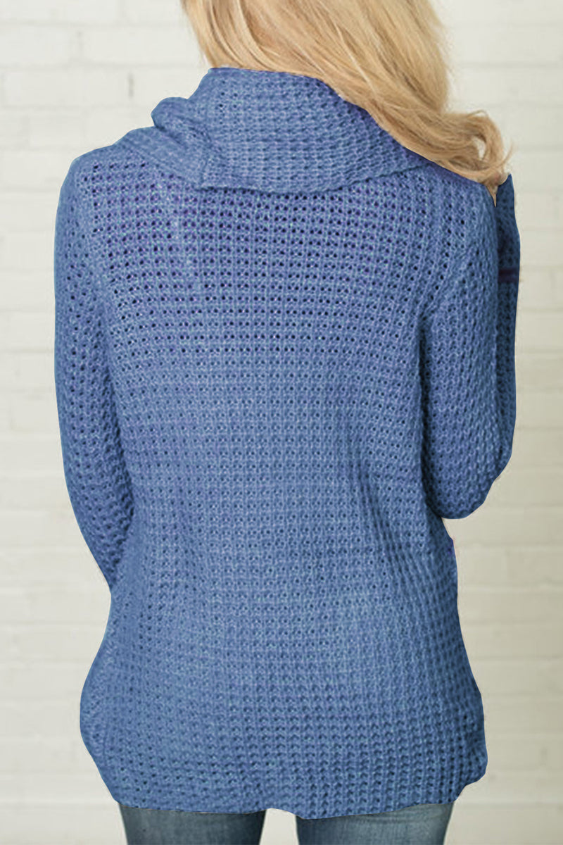 Well Tailored Sweater with a Graceful Silhouette