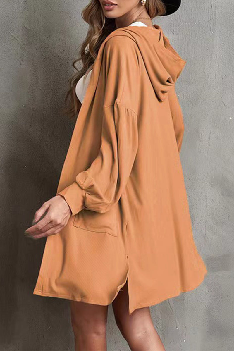 Sophisticated Garment with a Clean Classic Look