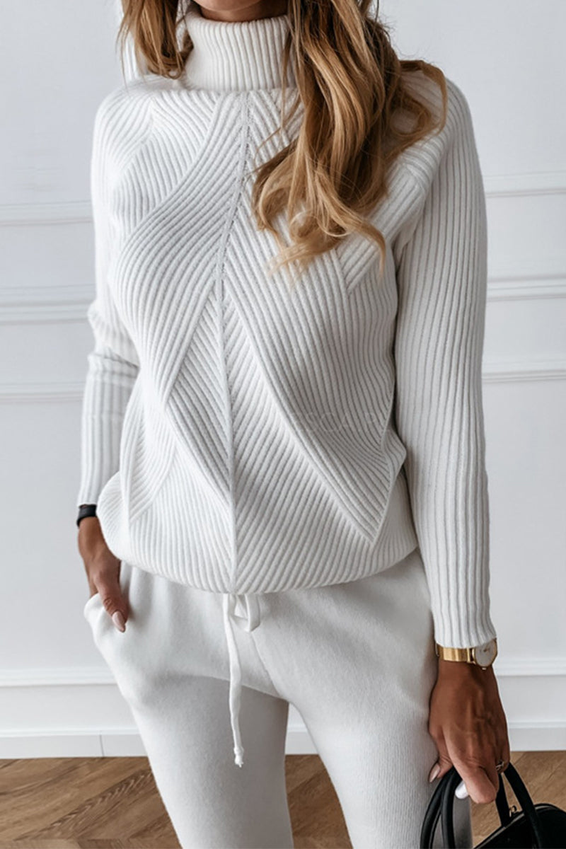 Classic Vintage Sweater with a Flattering Fit