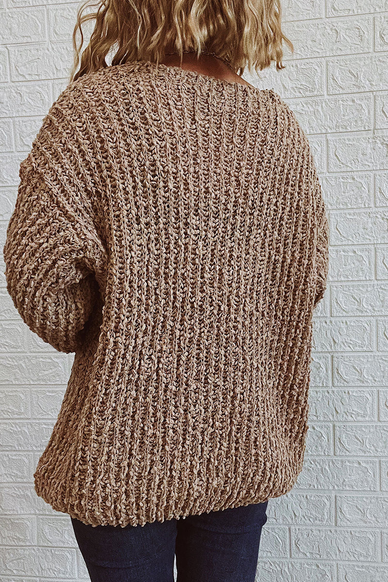 Well Tailored Sweater with a Graceful Silhouette