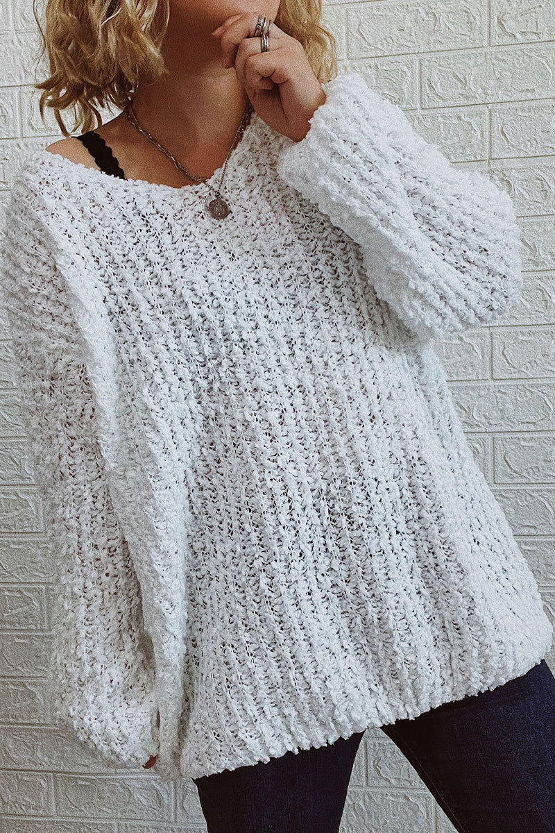 Well Tailored Sweater with a Graceful Silhouette