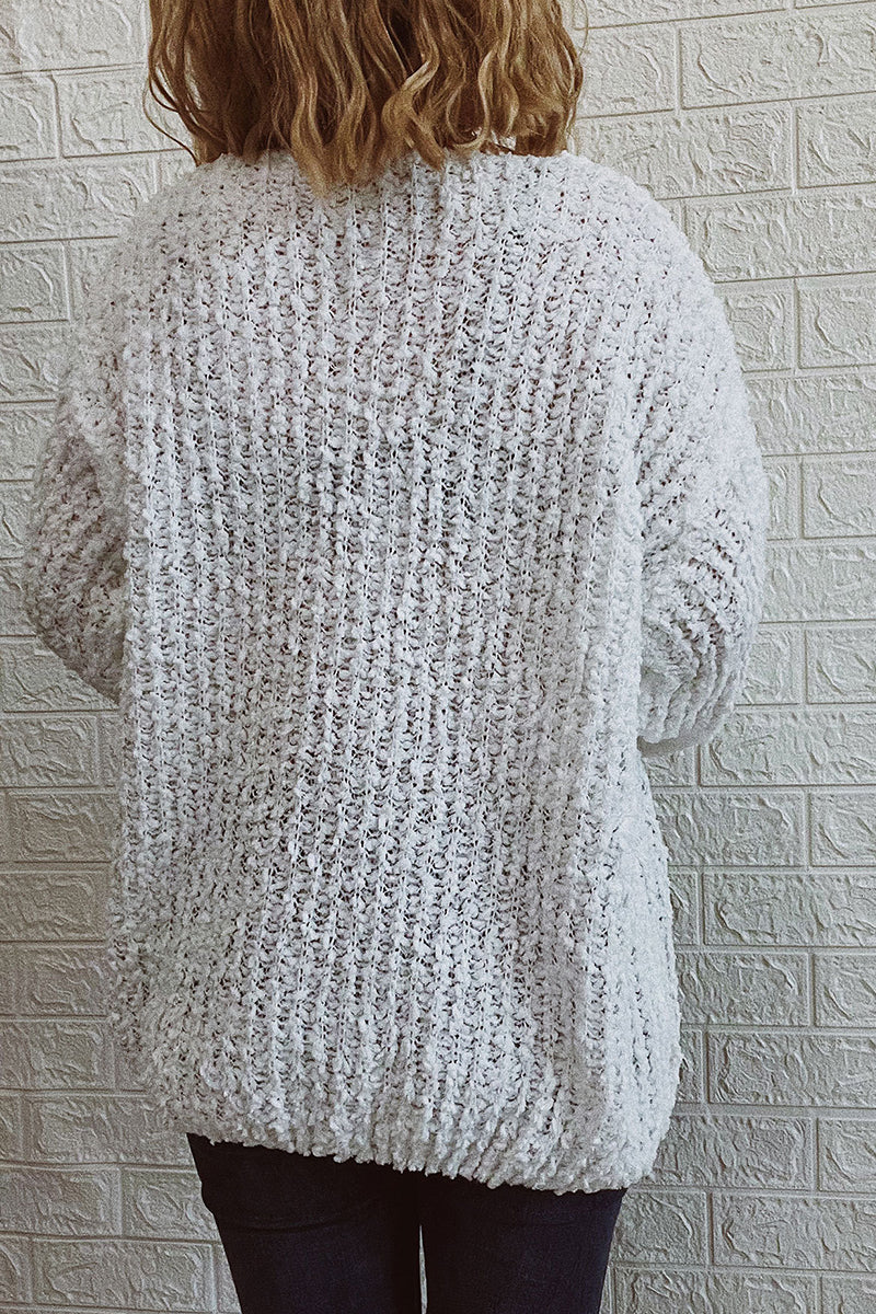 Well Tailored Sweater with a Graceful Silhouette