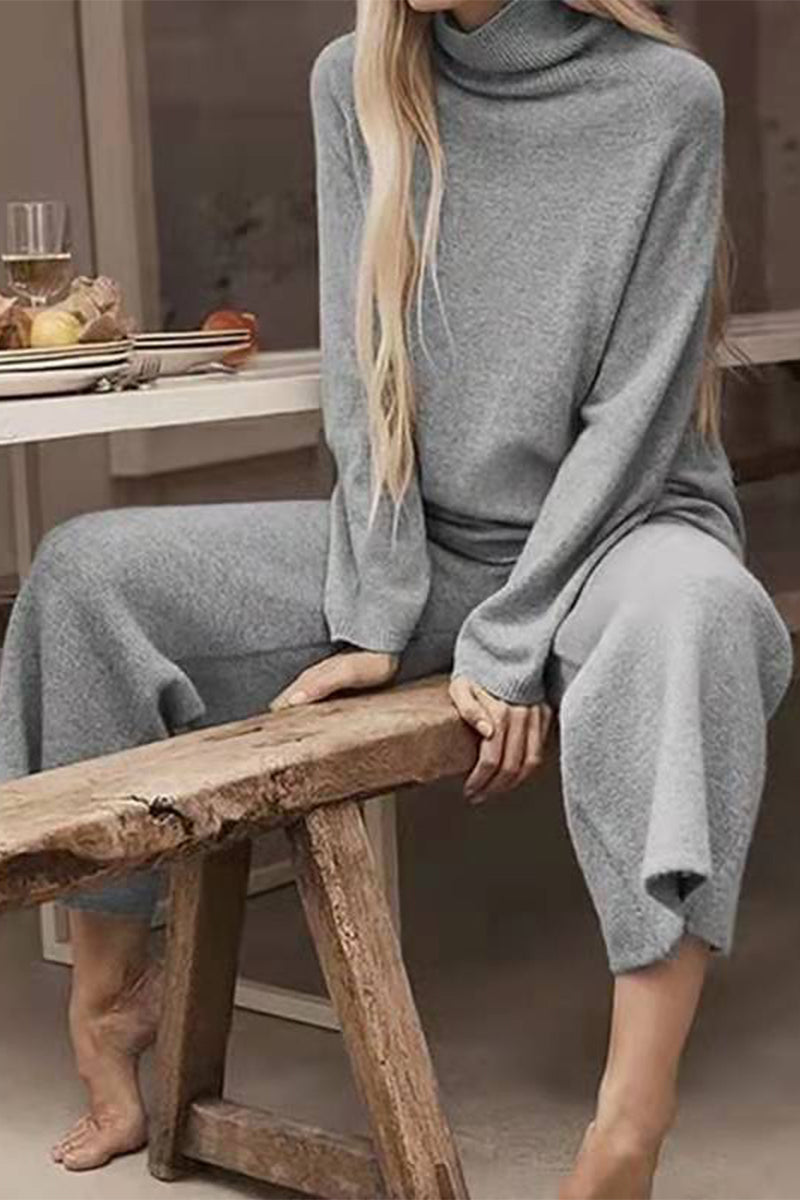 Effortlessly Elegant Sweater with a Timeless Design