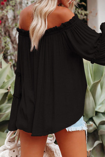 Effortlessly Elegant Top with a Timeless Design