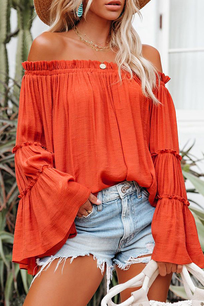Effortlessly Elegant Top with a Timeless Design