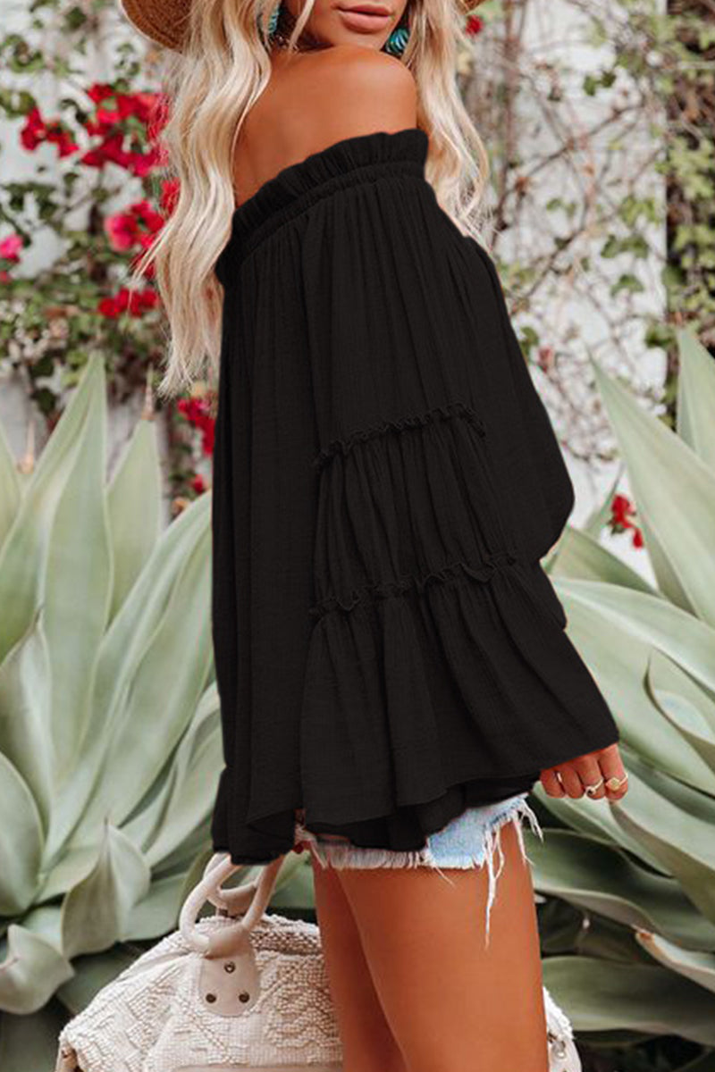 Effortlessly Elegant Top with a Timeless Design
