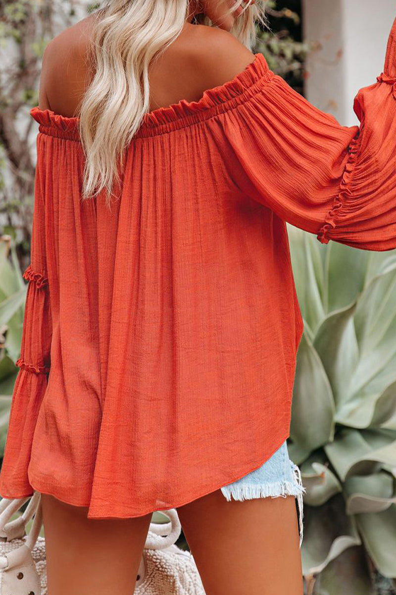 Effortlessly Elegant Top with a Timeless Design