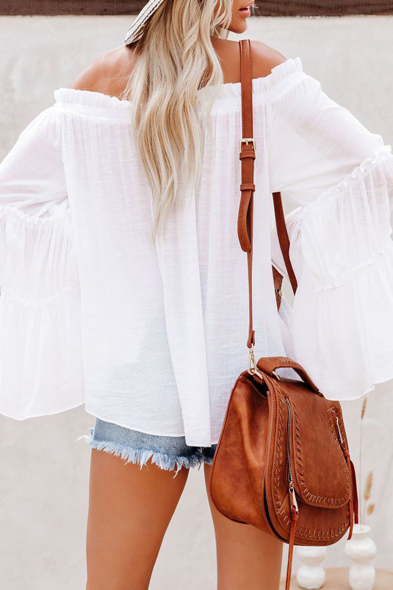 Effortlessly Elegant Top with a Timeless Design