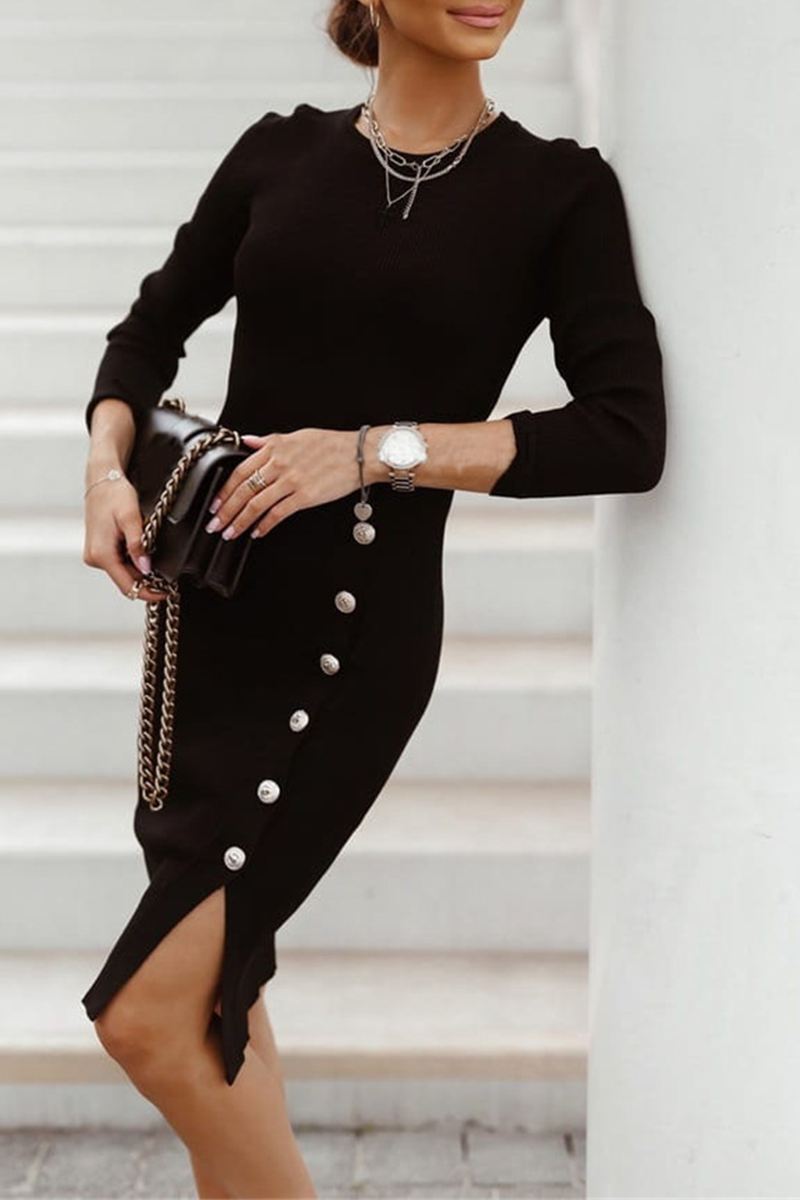 Classic Vintage Dress with a Flattering Fit