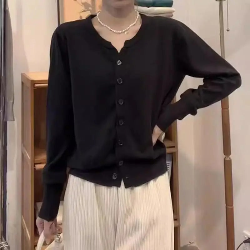 Kauniisti valmistettu Villapaita