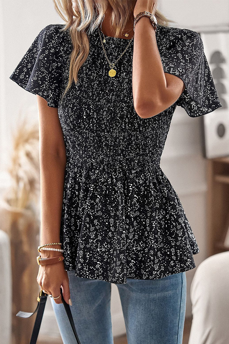 Classic Vintage Blouse with a Flattering Fit