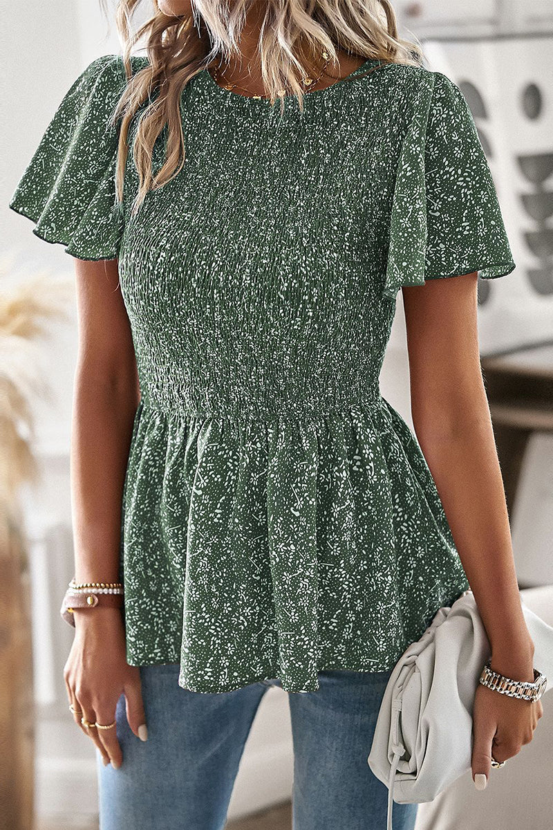 Classic Vintage Blouse with a Flattering Fit