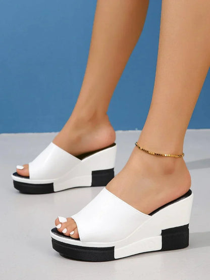Chic Orthopedic Sandals with Unique Design