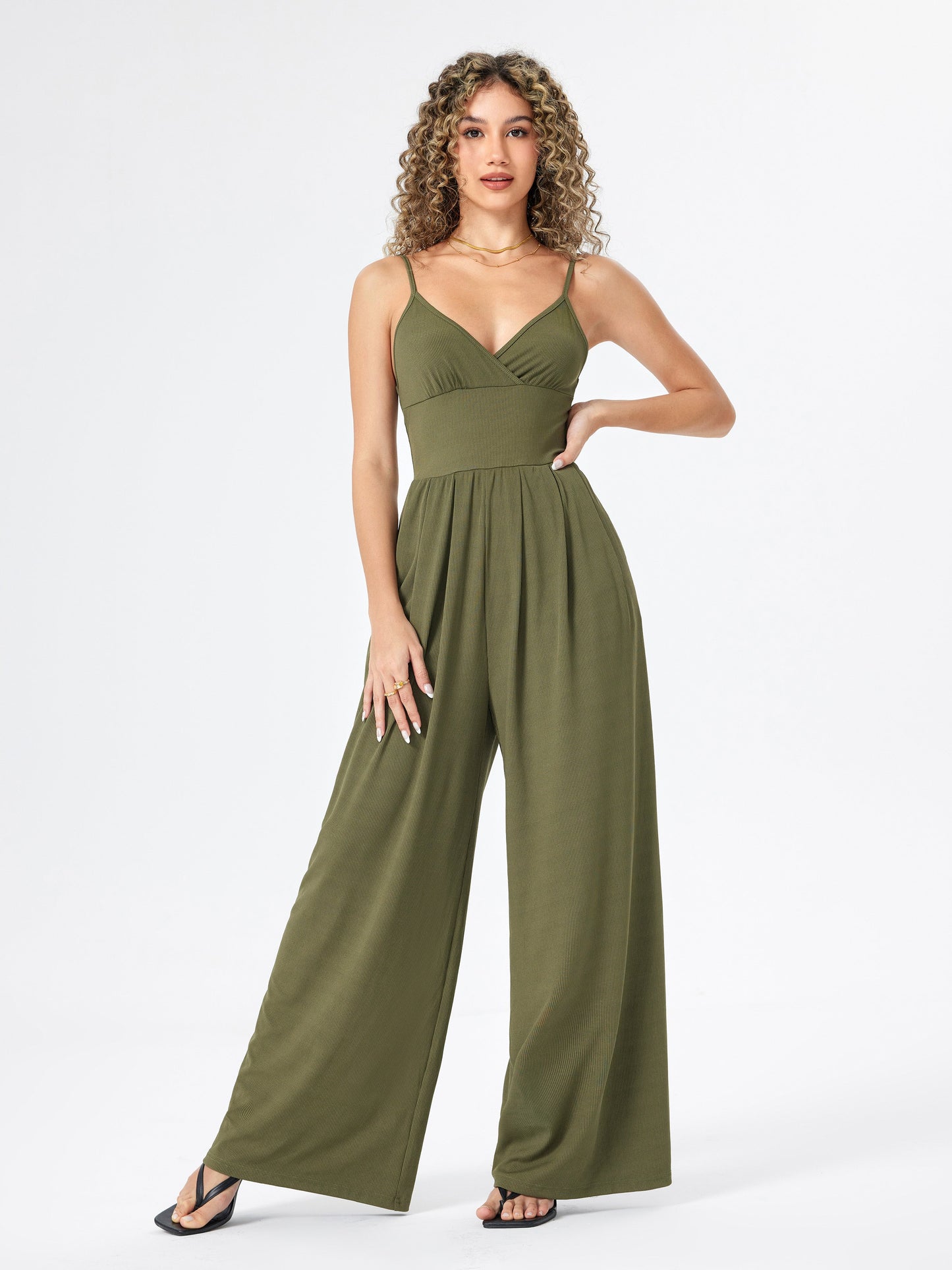 Effortlessly Elegant Garment with a Timeless Design