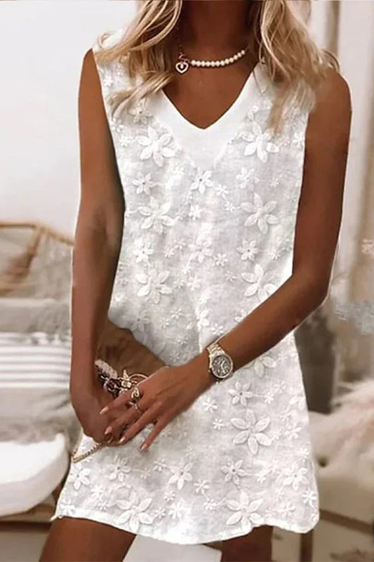 Sophisticated Dress with a Clean Classic Look