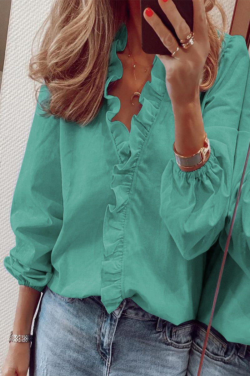 Beautifully Finished Blouse in a Timeless Design